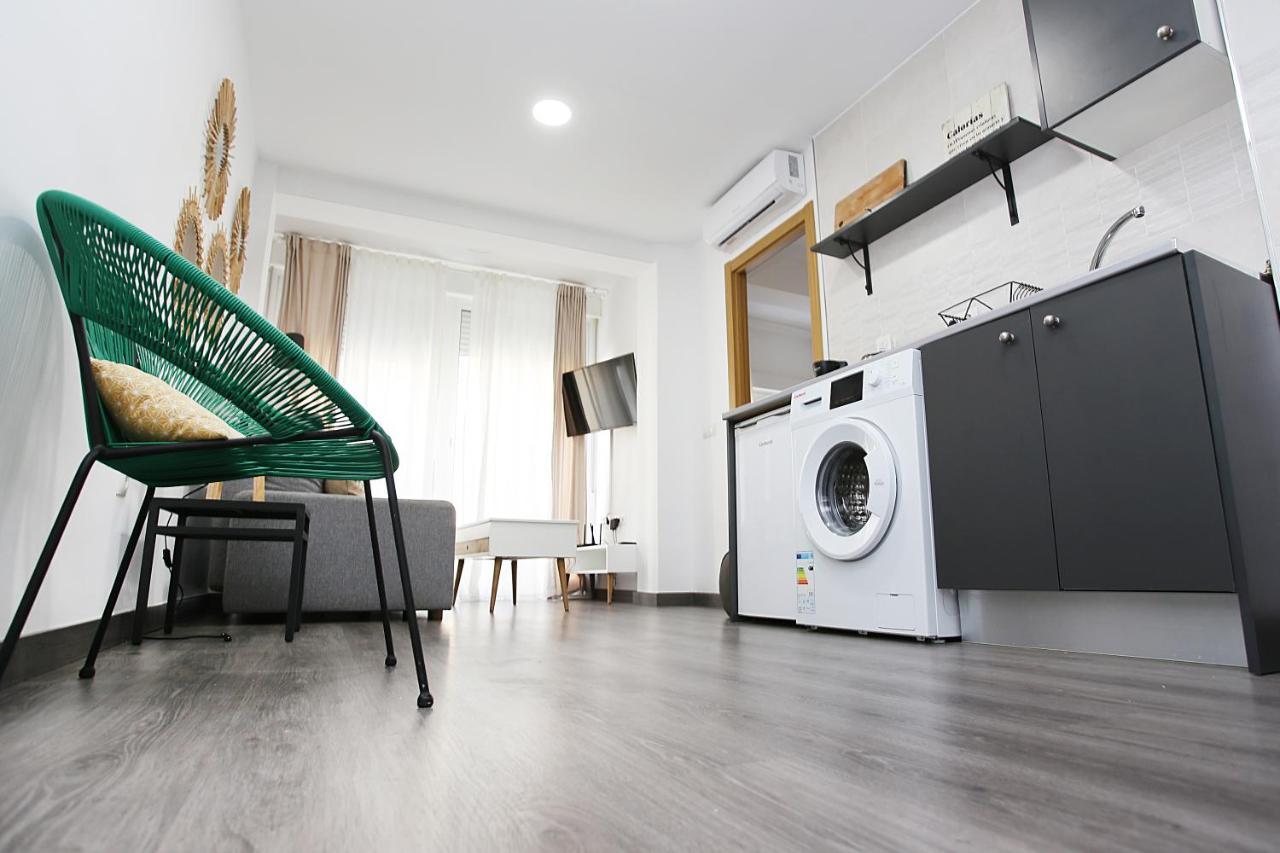 Apartamento En Calle Mendoza - Zona Huelin & 300 Mts De La Playa Málaga Exterior foto