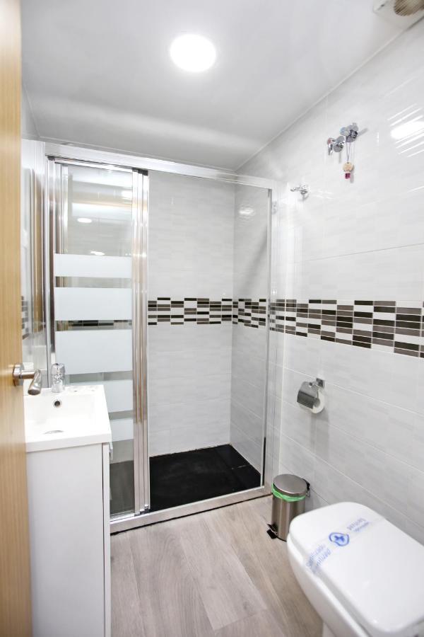 Apartamento En Calle Mendoza - Zona Huelin & 300 Mts De La Playa Málaga Exterior foto